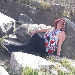 Meet your Posher, Mae